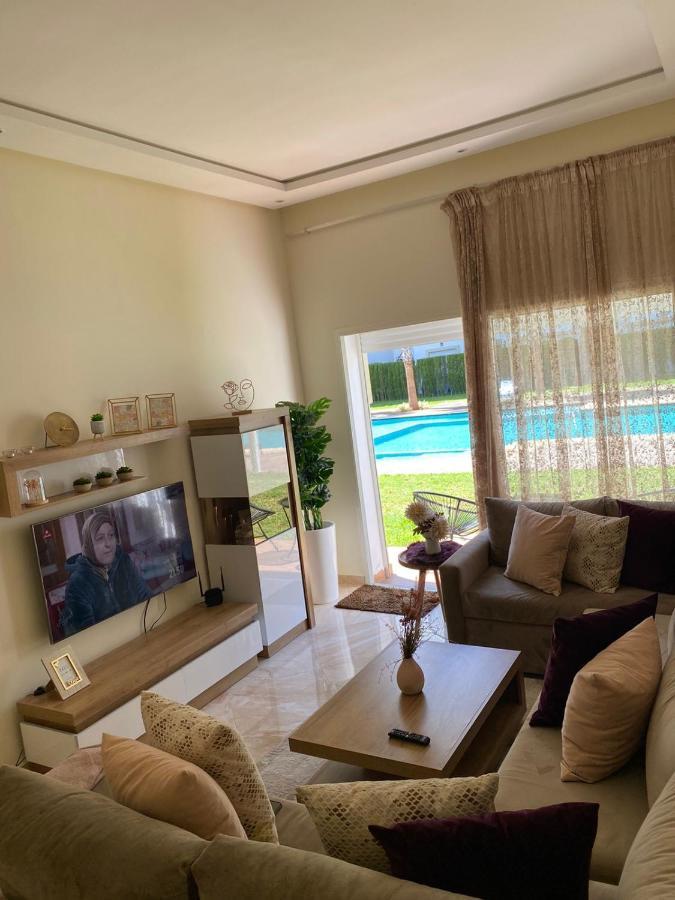 Апартаменты Apparemment De Luxe Vue Piscine Бузника Экстерьер фото