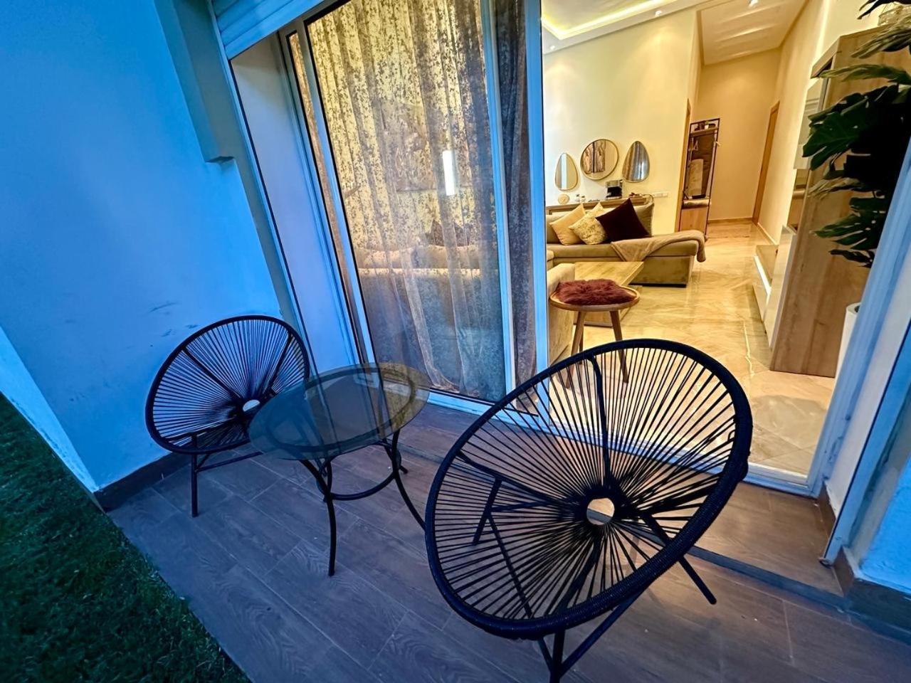 Апартаменты Apparemment De Luxe Vue Piscine Бузника Экстерьер фото